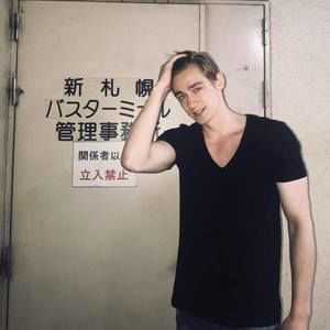 Meet your Posher, Michael